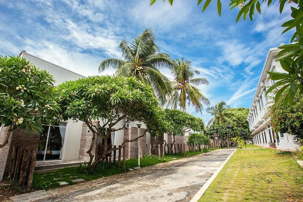 **** Resort New Hill Paradise Sihanoukville Cambodia