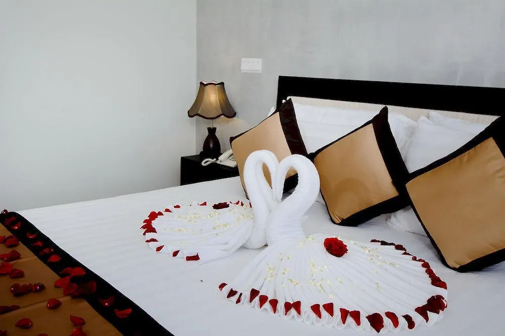 New Hill Paradise Sihanoukville 4*,